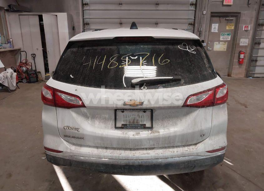 Photo 16 of 2018 Chevrolet Equinox LT (VIN 3GNAXJEV2JL162041)