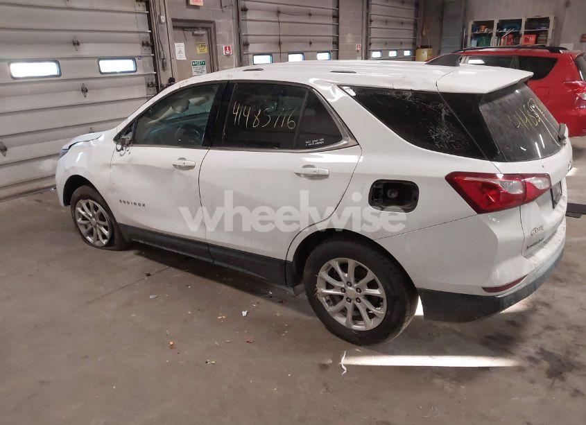 Photo 3 of 2018 Chevrolet Equinox LT (VIN 3GNAXJEV2JL162041)