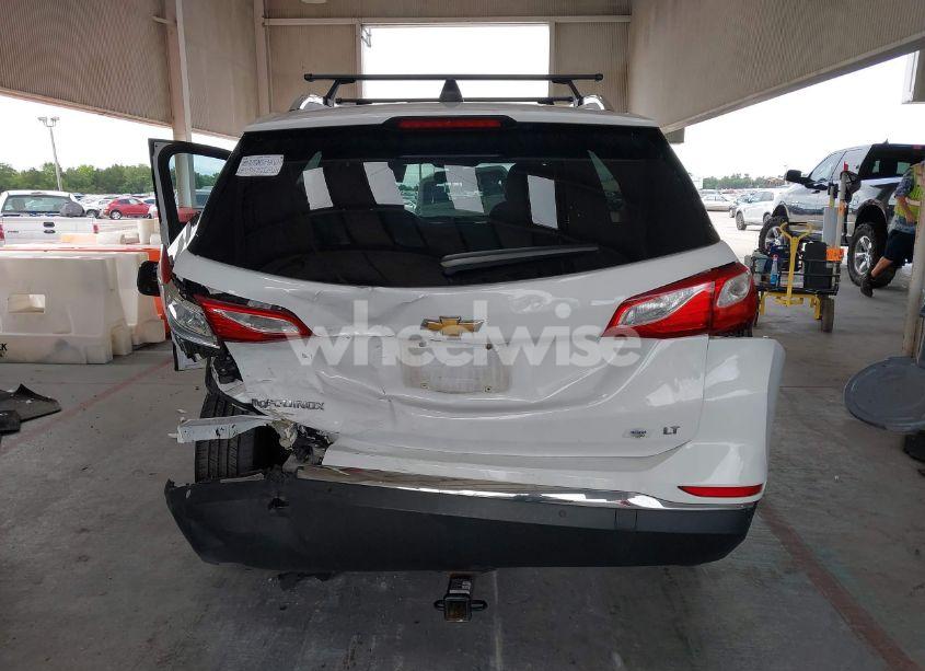 Photo 16 of 2018 Chevrolet Equinox LT (VIN 3GNAXJEV2JL285919)