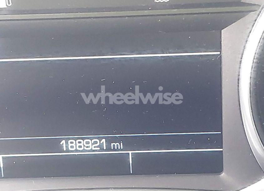 Photo 16 of 2018 Chevrolet Equinox LT (VIN 3GNAXJEV2JL299691)