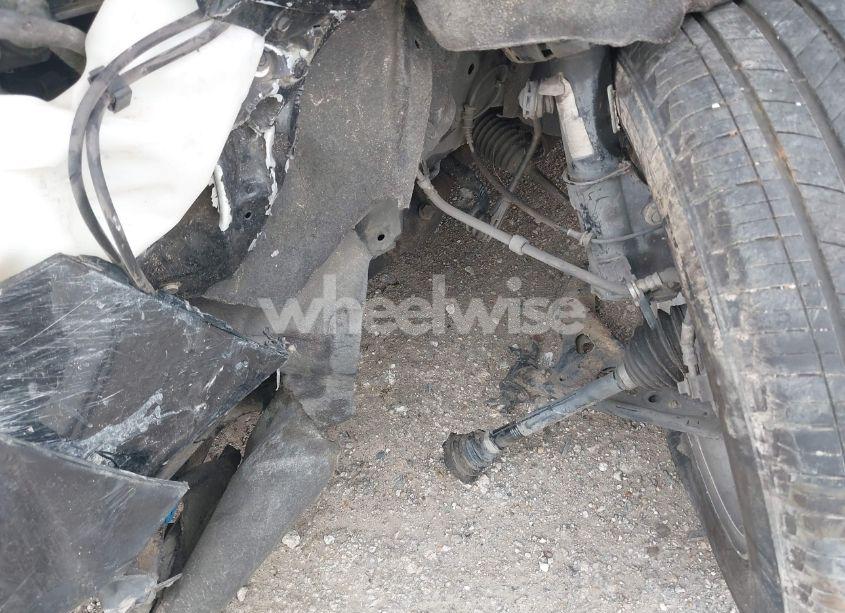 Photo 19 of 2018 Chevrolet Equinox LT (VIN 3GNAXJEV2JL299691)