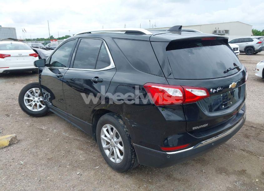 Photo 3 of 2018 Chevrolet Equinox LT (VIN 3GNAXJEV2JL299691)