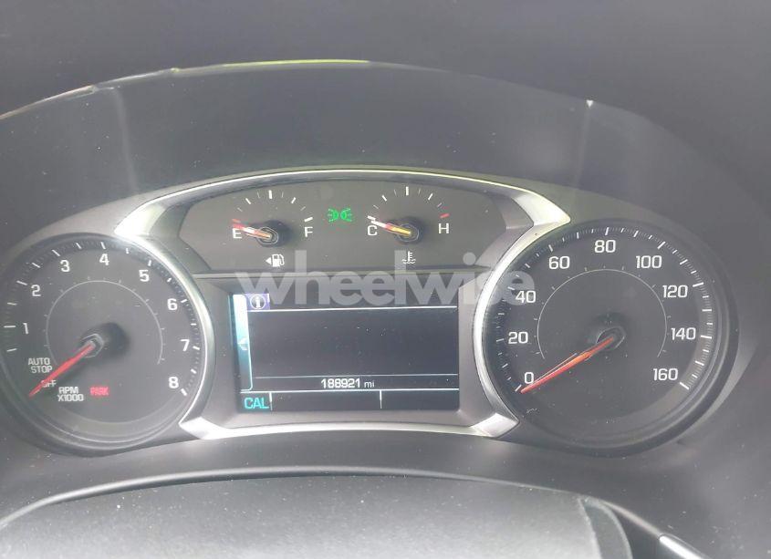 Photo 7 of 2018 Chevrolet Equinox LT (VIN 3GNAXJEV2JL299691)