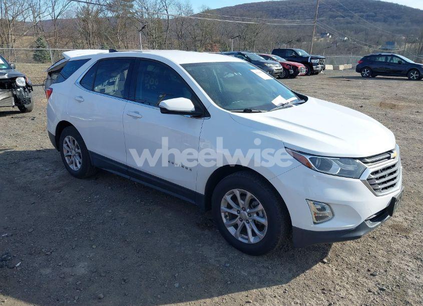 2018 Chevrolet Equinox LT (VIN 3GNAXJEV2JS505341) main photo