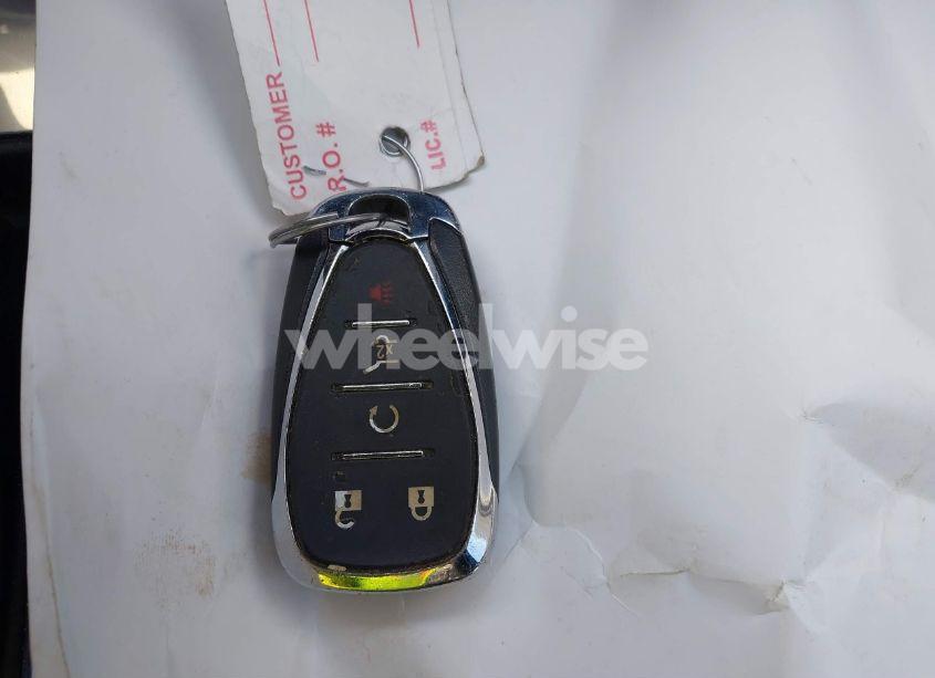 Photo 11 of 2018 Chevrolet Equinox LT (VIN 3GNAXJEV2JS505341)