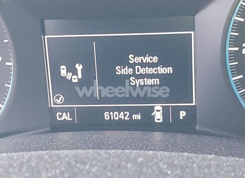 Photo 15 of 2018 Chevrolet Equinox LT (VIN 3GNAXJEV2JS505341)