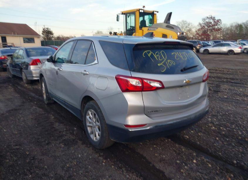 Photo 3 of 2018 Chevrolet Equinox LT (VIN 3GNAXJEV2JS524682)