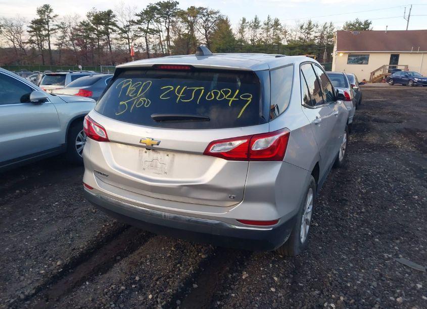 Photo 4 of 2018 Chevrolet Equinox LT (VIN 3GNAXJEV2JS524682)