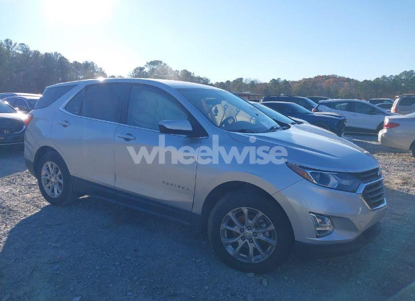 Photo 13 of 2018 Chevrolet Equinox LT (VIN 3GNAXJEV2JS576538)