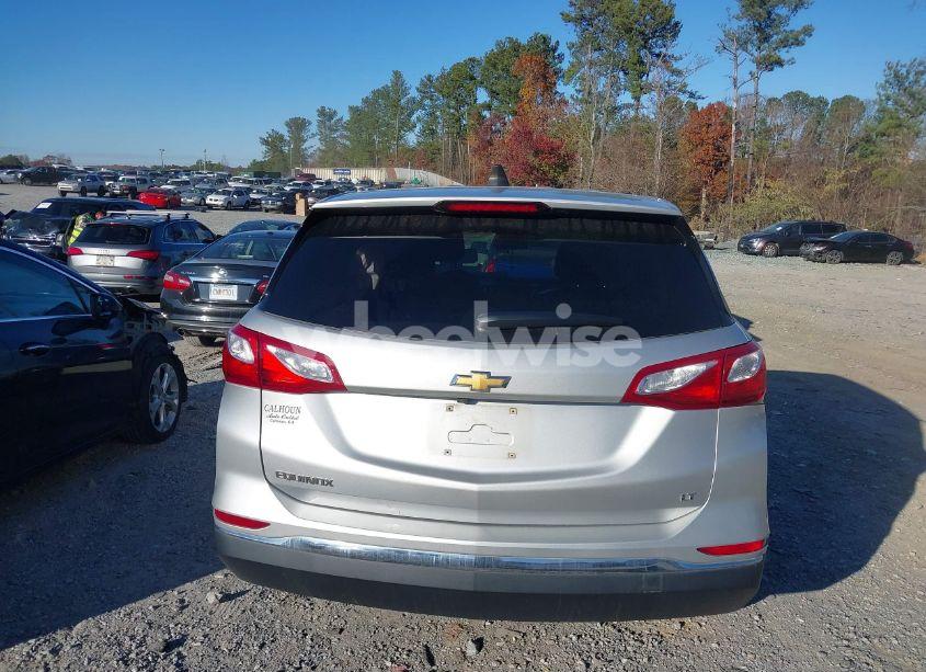 Photo 16 of 2018 Chevrolet Equinox LT (VIN 3GNAXJEV2JS576538)