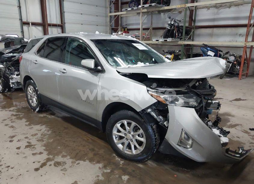 2018 Chevrolet Equinox LT (VIN 3GNAXJEV2JS579519) main photo
