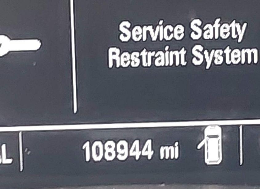 Photo 16 of 2018 Chevrolet Equinox LT (VIN 3GNAXJEV2JS591704)