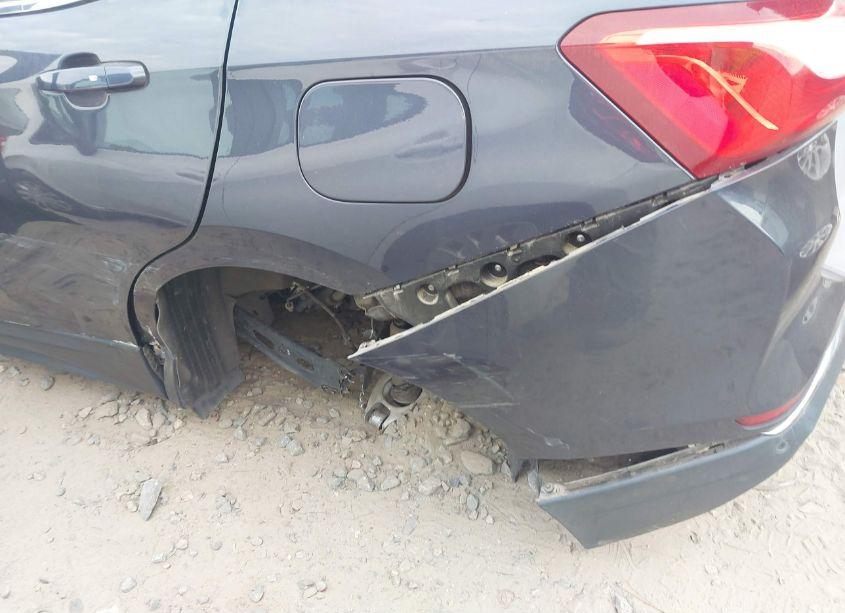 Photo 6 of 2018 Chevrolet Equinox LT (VIN 3GNAXJEV2JS591704)