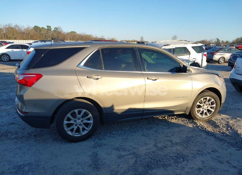 Photo 13 of 2018 Chevrolet Equinox LT (VIN 3GNAXJEV2JS624796)