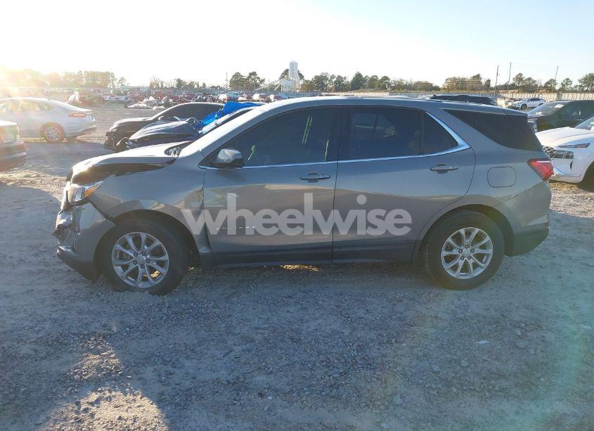 Photo 14 of 2018 Chevrolet Equinox LT (VIN 3GNAXJEV2JS624796)