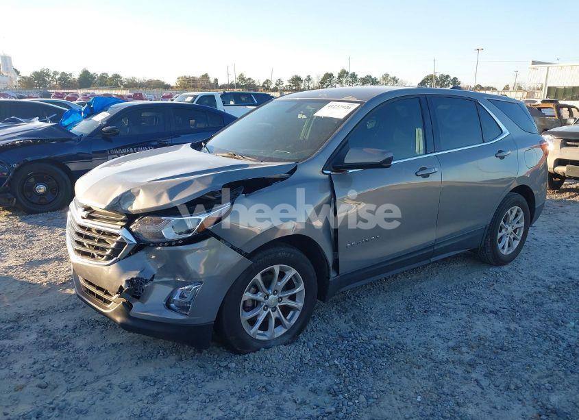 Photo 6 of 2018 Chevrolet Equinox LT (VIN 3GNAXJEV2JS624796)