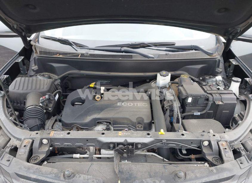 Photo 10 of 2018 Chevrolet Equinox LT (VIN 3GNAXJEV2JS624913)