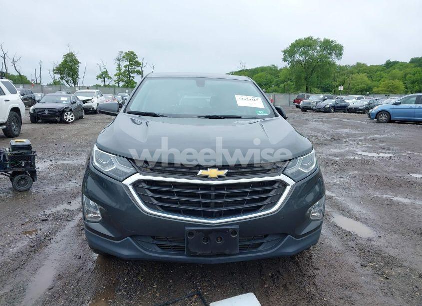 Photo 12 of 2018 Chevrolet Equinox LT (VIN 3GNAXJEV2JS624913)