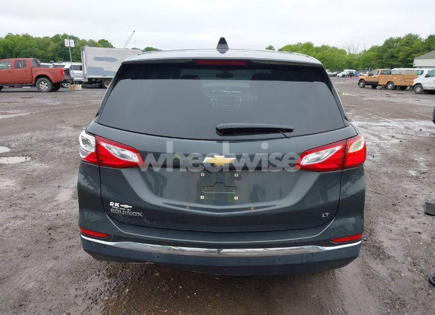 Photo 16 of 2018 Chevrolet Equinox LT (VIN 3GNAXJEV2JS624913)