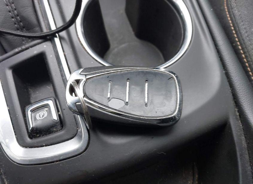 Photo 11 of 2018 Chevrolet Equinox LT (VIN 3GNAXJEV2JS641971)