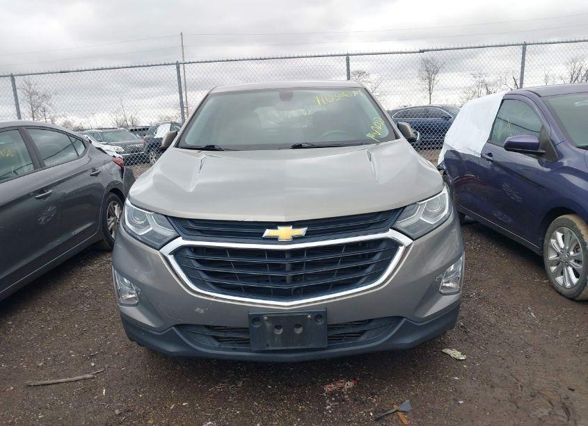 Photo 13 of 2018 Chevrolet Equinox LT (VIN 3GNAXJEV2JS641971)