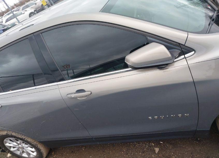 Photo 14 of 2018 Chevrolet Equinox LT (VIN 3GNAXJEV2JS641971)