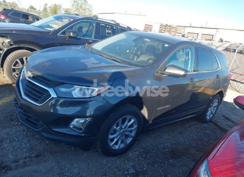 Photo 2 of 2019 Chevrolet Equinox LT (VIN 3GNAXJEV2KS596421)