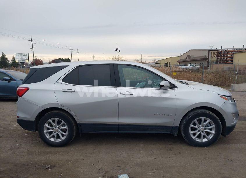 Photo 13 of 2020 Chevrolet Equinox FWD 2FL (VIN 3GNAXJEV2LS685519)