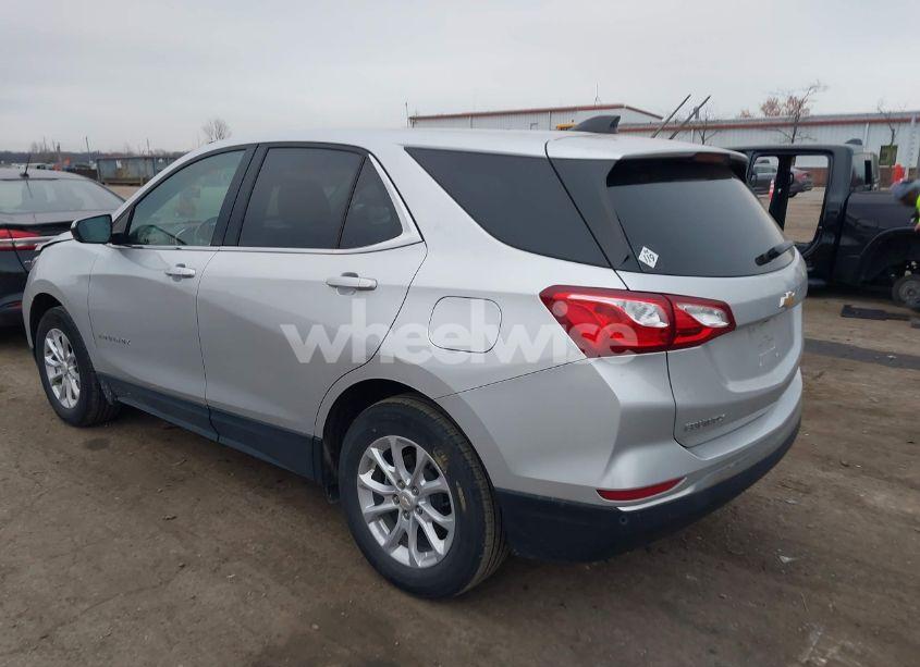 Photo 3 of 2020 Chevrolet Equinox FWD 2FL (VIN 3GNAXJEV2LS685519)