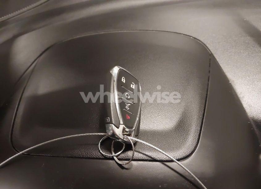 Photo 11 of 2018 Chevrolet Equinox LT (VIN 3GNAXJEV3JL116279)