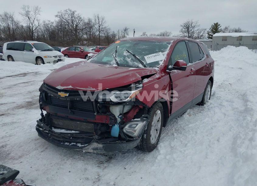 Photo 2 of 2018 Chevrolet Equinox LT (VIN 3GNAXJEV3JL272001)