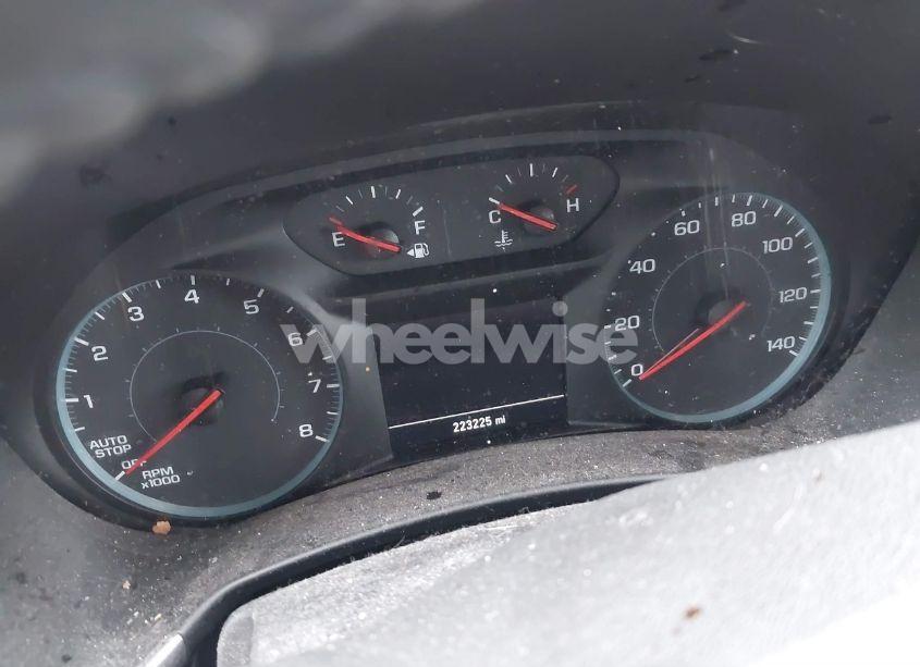 Photo 7 of 2018 Chevrolet Equinox LT (VIN 3GNAXJEV3JL272001)