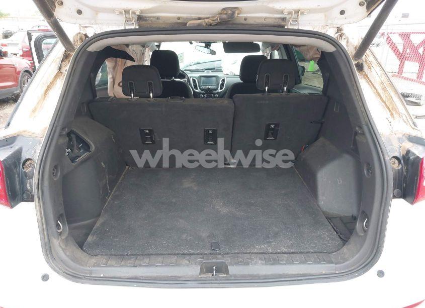 Photo 17 of 2018 Chevrolet Equinox LT (VIN 3GNAXJEV3JL275285)