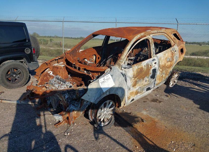 Photo 2 of 2018 Chevrolet Equinox LT (VIN 3GNAXJEV3JS552510)