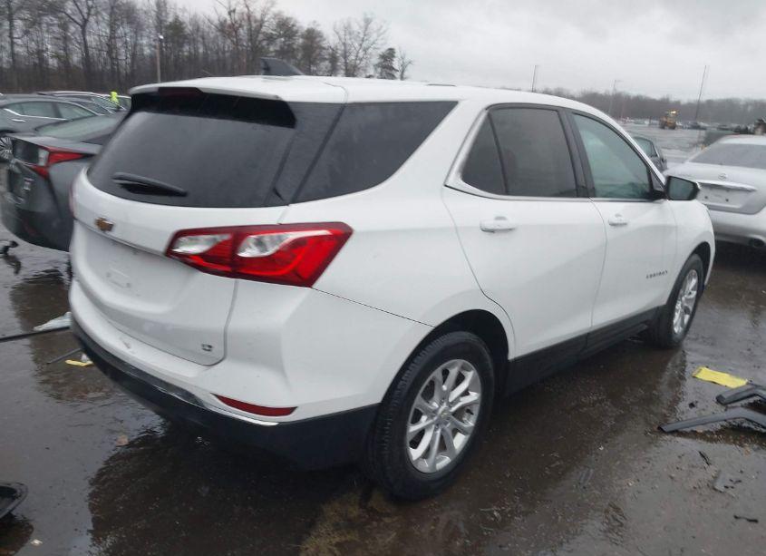 Photo 4 of 2018 Chevrolet Equinox LT (VIN 3GNAXJEV3JS561806)