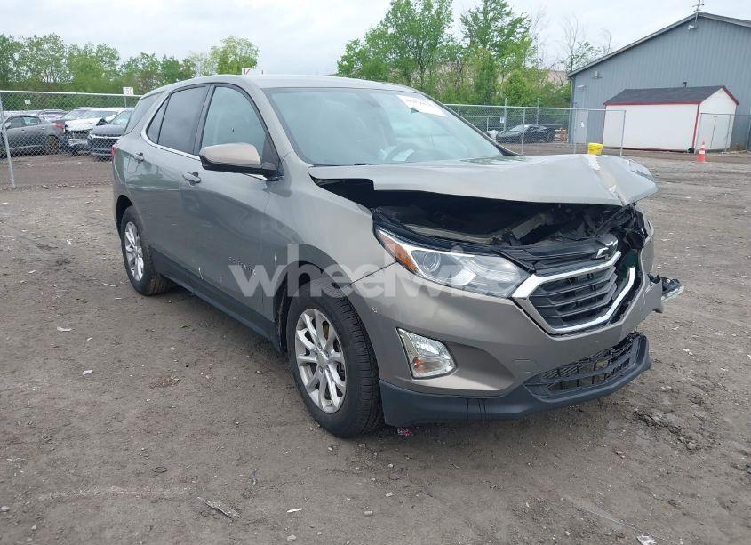 2018 Chevrolet Equinox LT (VIN 3GNAXJEV3JS640232) main photo