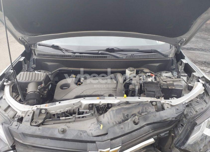 Photo 10 of 2019 Chevrolet Equinox LT (VIN 3GNAXJEV3KS605840)