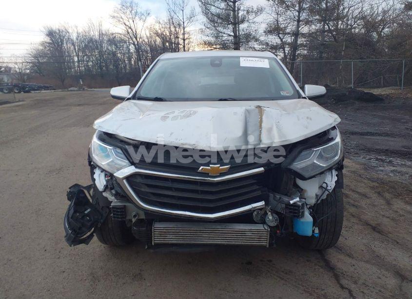 Photo 12 of 2019 Chevrolet Equinox LT (VIN 3GNAXJEV3KS605840)