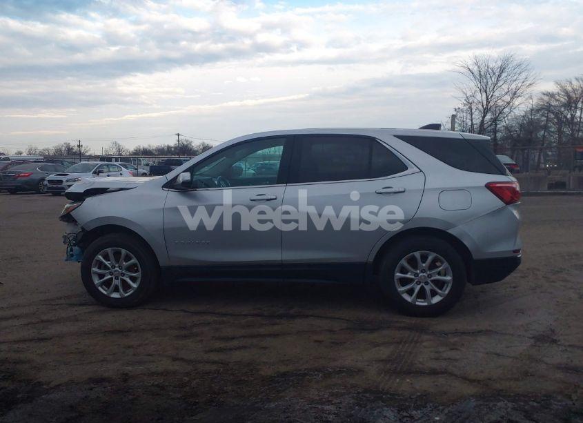 Photo 14 of 2019 Chevrolet Equinox LT (VIN 3GNAXJEV3KS605840)