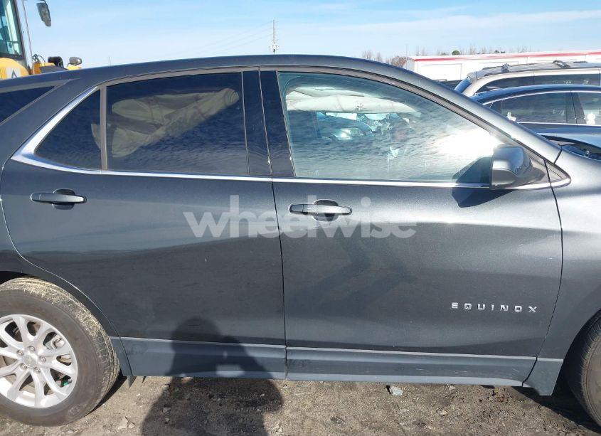 Photo 13 of 2020 Chevrolet Equinox FWD 2FL (VIN 3GNAXJEV3LS550078)