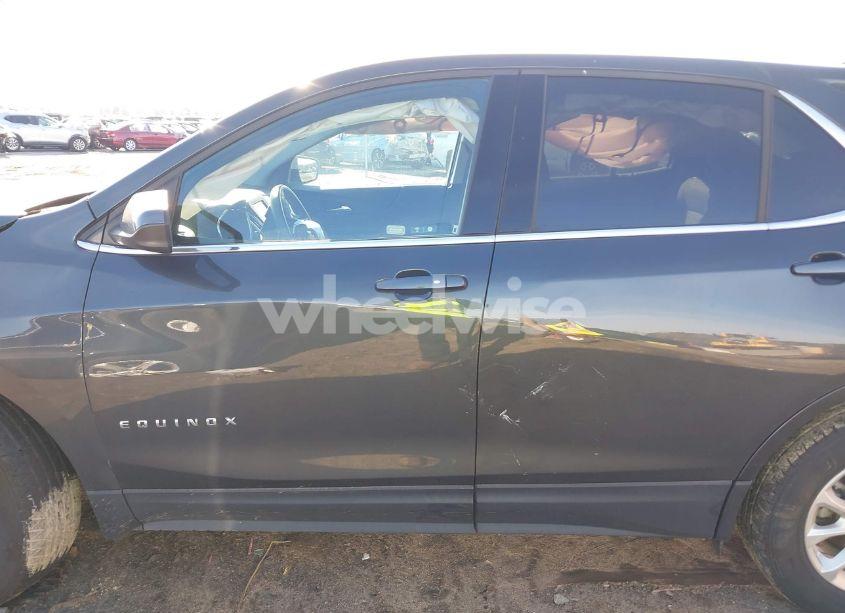 Photo 14 of 2020 Chevrolet Equinox FWD 2FL (VIN 3GNAXJEV3LS550078)