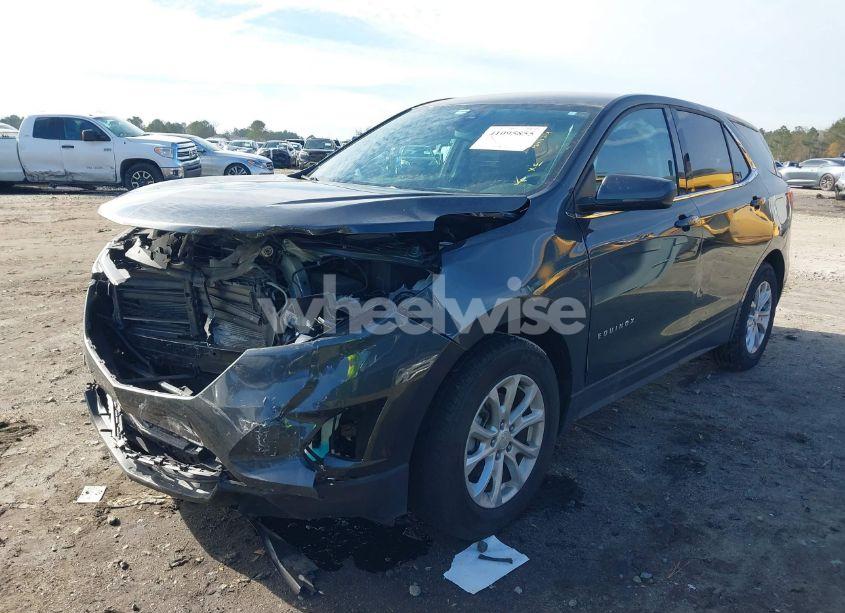 Photo 2 of 2020 Chevrolet Equinox FWD 2FL (VIN 3GNAXJEV3LS550078)