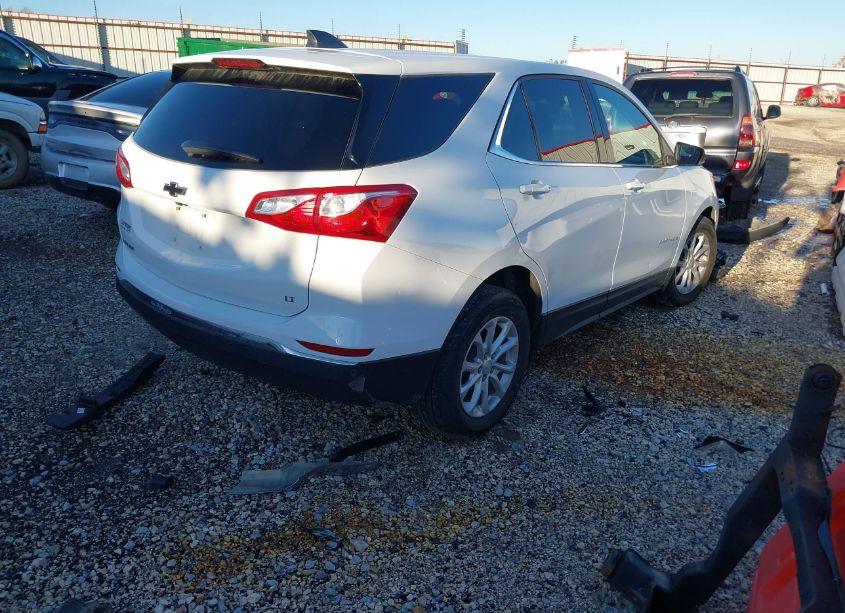 Photo 4 of 2020 Chevrolet Equinox FWD 2FL (VIN 3GNAXJEV3LS687957)