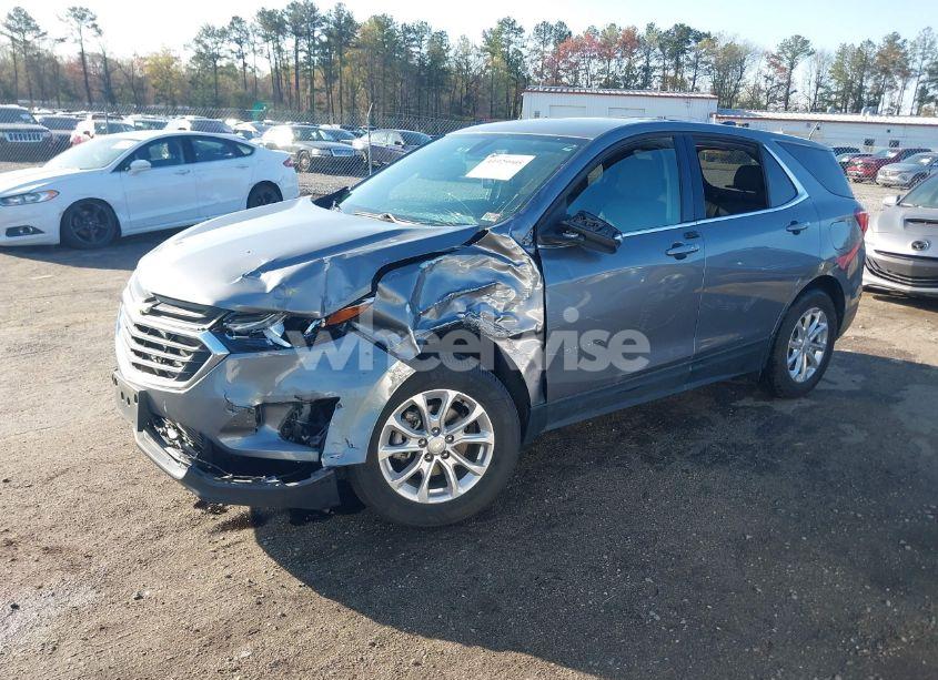 Photo 2 of 2018 Chevrolet Equinox LT (VIN 3GNAXJEV4JL128618)