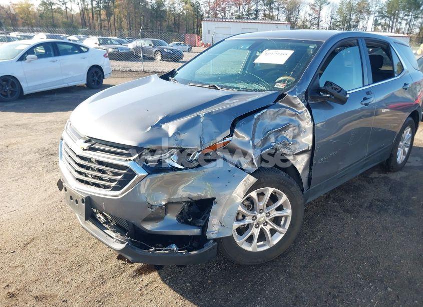 Photo 6 of 2018 Chevrolet Equinox LT (VIN 3GNAXJEV4JL128618)