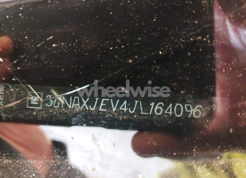 Photo 9 of 2018 Chevrolet Equinox LT (VIN 3GNAXJEV4JL164096)