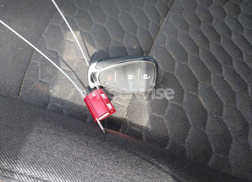 Photo 11 of 2018 Chevrolet Equinox LT (VIN 3GNAXJEV4JL362788)