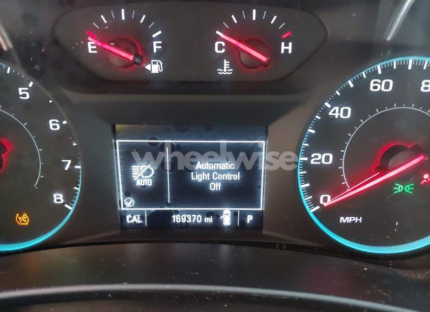 Photo 15 of 2018 Chevrolet Equinox LT (VIN 3GNAXJEV4JL362788)
