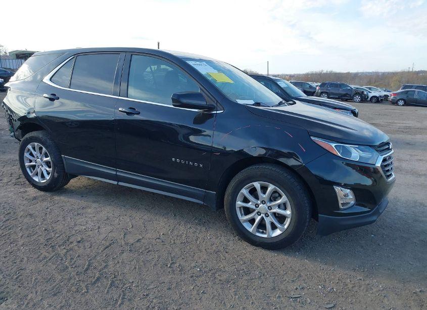 2018 Chevrolet Equinox LT (VIN 3GNAXJEV4JL380384) main photo