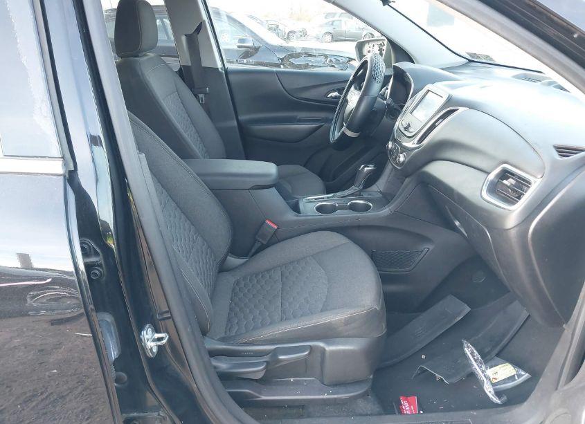 Photo 5 of 2018 Chevrolet Equinox LT (VIN 3GNAXJEV4JL380384)